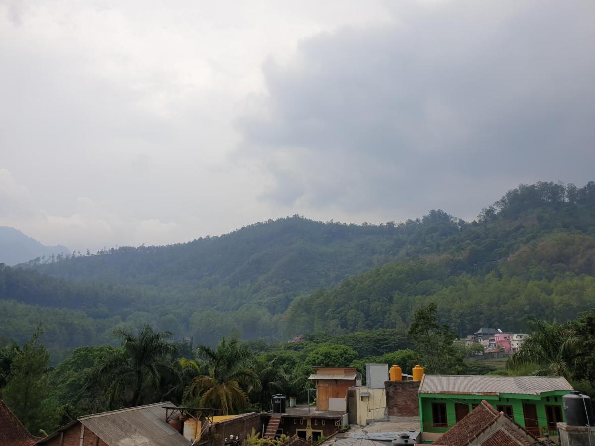 วิลลา บูกิต เจมารา Hotel Songgoriti ภายนอก รูปภาพ